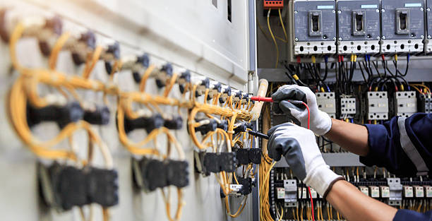 Professional Electrician technician working in Amboy, WA